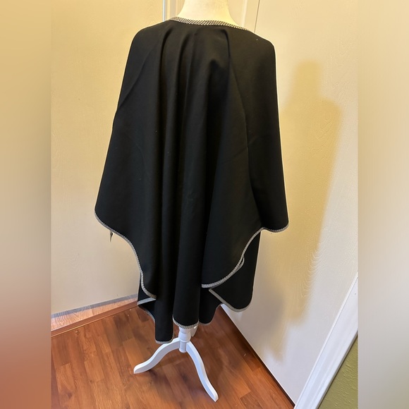 NWT Vintage Harve’ Benard Wool Cape Size 4 - Picture 2 of 5